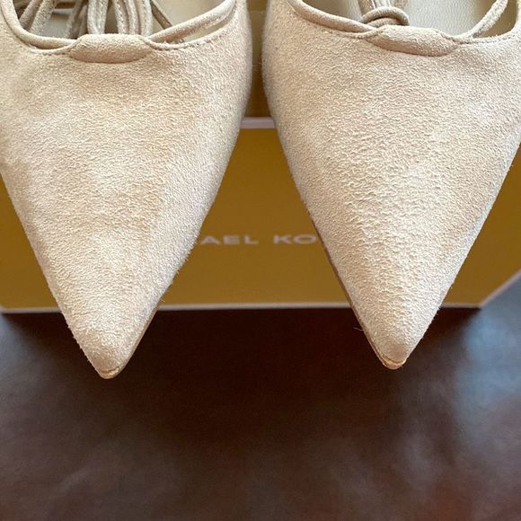 “KORS COLLECTION” Kallie Suede Lace Up Runway Flats - Picture 4 of 7